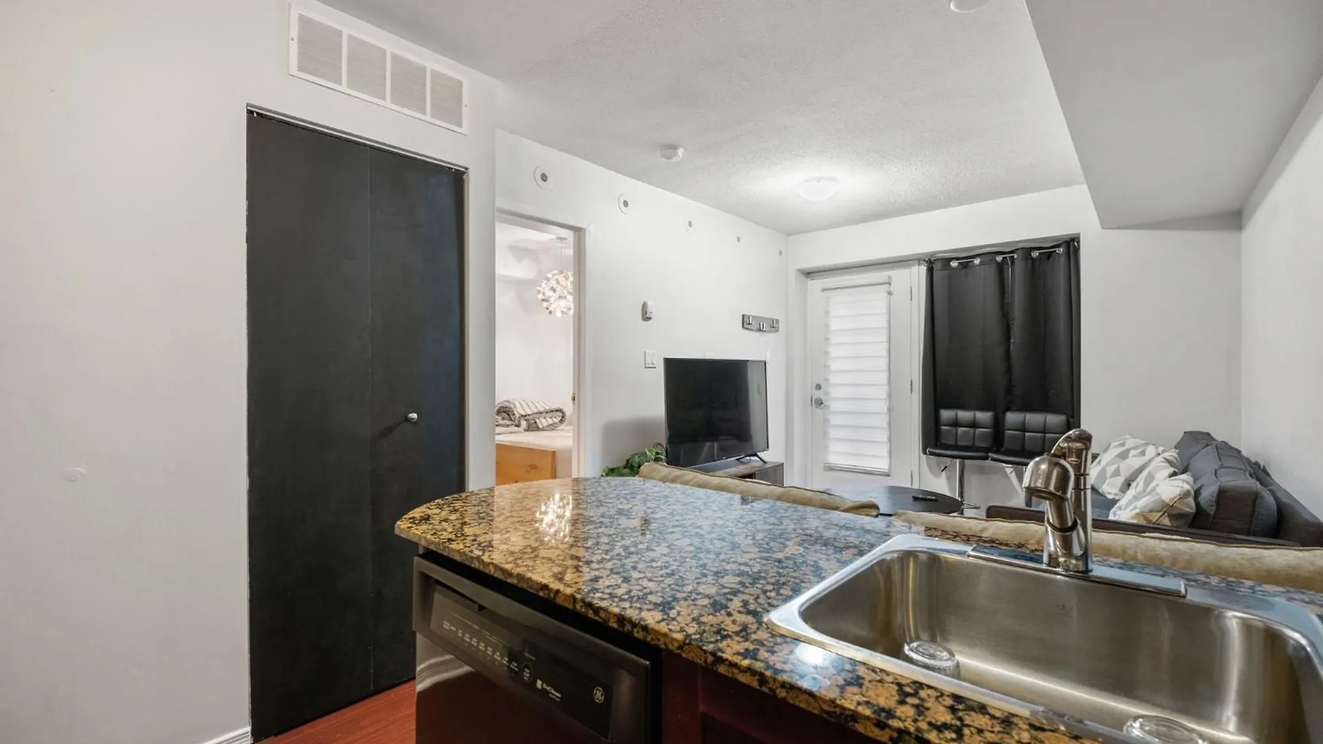 Aparthotel Liberty Village Townhouse Toronto