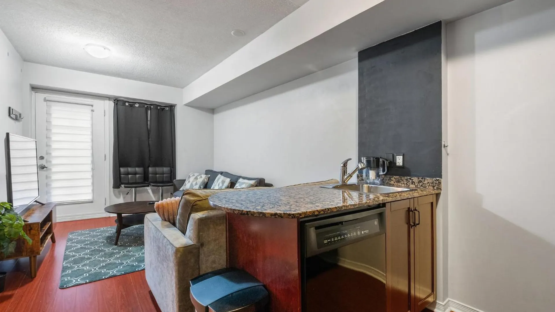 Aparthotel Liberty Village Townhouse Toronto